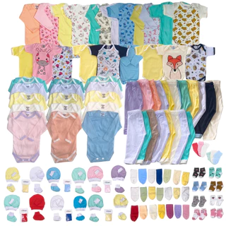 Kit de enxoval de bebê com roupas e acessórios para o primeiro mês
